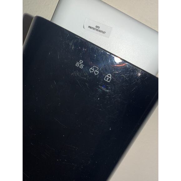 Belkin Powerline Gigabit Network Adapter (Model F9G1109v1) - Picture 2 of 5